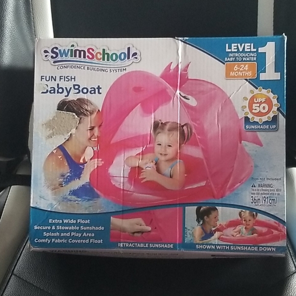 Fun Fish Baby Float - Picture 1 of 3